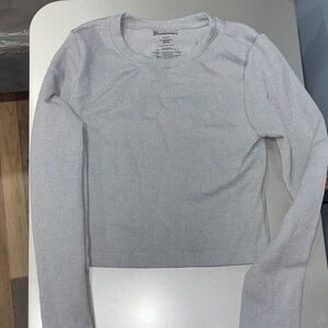 Light Gray Ribbed Long Sleeve Crop Tee